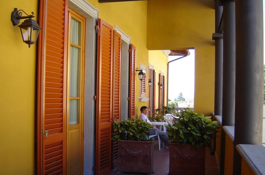 Hotel La Rosa Ronta Quarto foto