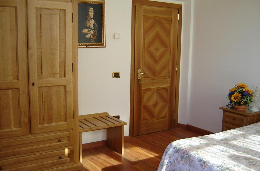 Hotel La Rosa Ronta Quarto foto